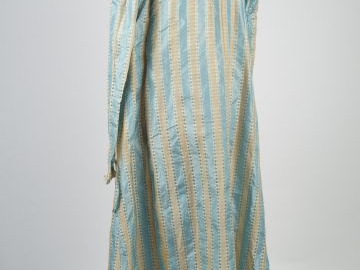 Robe début XIX è siècle en soie à rayures bleues et grèges (petite lar