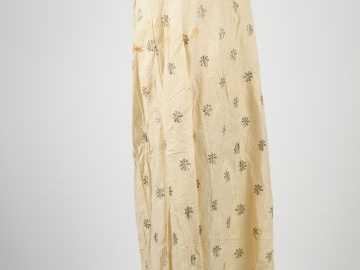 Robe du début du XIXè siècle, coton lamé argent, manches ballons (une 
