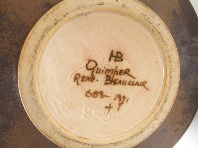 QUIMPER. René Beauclair. Vase Art déco en céramique à décor feuillagé 