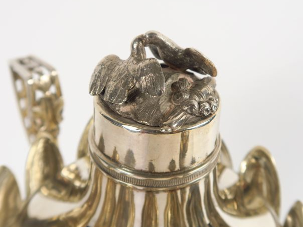 Confiturier en argent, poinçon au coq, prise du couvercle en forme d'o