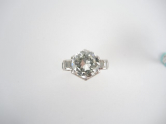 Vente aux enchères Brillant de 4,87 cts environ, couleur : M - Pureté : VS2, taille : bon
