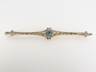 Vente aux enchères CC-Broche Napoléon III roses, saphirs calibrés et saphir cabochon cent