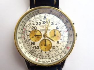 Vente aux enchères BREITLING. Montre en acier, modèle Navitimer. Bracelet d'origine (manq