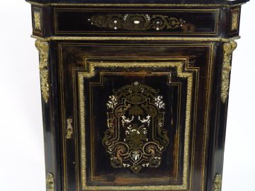 Meuble d'appui Napoléon III en marqueterie Boulle, bois noirci, laiton