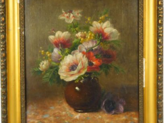 Vente aux enchères Ecole française XIXe. 'Bouquet de pavots'. Huile sur toile.  Dim. : 41