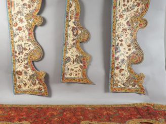 Vente aux enchères Lot de très beaux documents : dépouilles de deux lits. Toiles peintes,