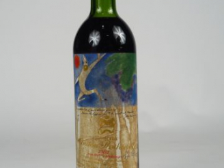 Vente aux enchères 1 BOUTEILLE CHÂTEAU MOUTON ROTHSCHILD 1er GCC MOUTON ROTHSCHILD - 1982