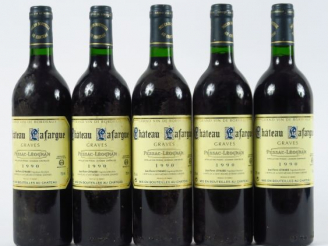 Vente aux enchères 5 BOUTEILLES CHÂTEAU LAFARGUE GRAVES - 1990 