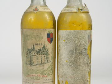 2 BOUTEILLES CHÂTEAU OLIVIER 1er CRU GRAVES L. ESCHENAUER - 1948 - 2 H
