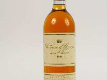 1 BOUTEILLE CHÂTEAU D'YQUEM 1er CCS SAUTERNES - 1989