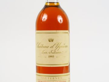 1 BOUTEILLE CHÂTEAU D'YQUEM 1er CCS SAUTERNES - 1993 - BG+