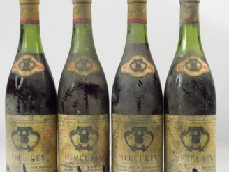 Vente aux enchères 4 BOUTEILLES MERCUREY CAVES DE LA REINE PEDAUQUE - 1953 - 1 à 3 CM/2 à