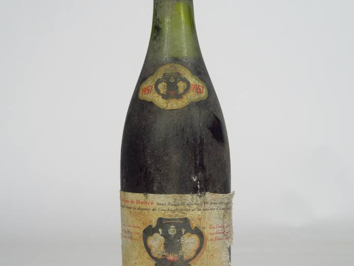 1 BOUTEILLE CORTON CAVES DE LA REINE PEDAUQUE - 1957 - 4,5 CM/EA/BS