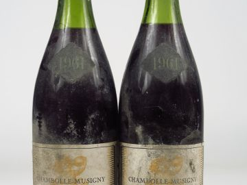 2 BOUTEILLES CHAMBOLLE MUSIGNY ROSSIGNEUX - 1961 - 4 CM/BS/EA