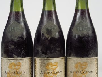 3 BOUTEILLES ALOXE CORTON ROSSIGNEUX - 1962 - 3 CM/BS/ES