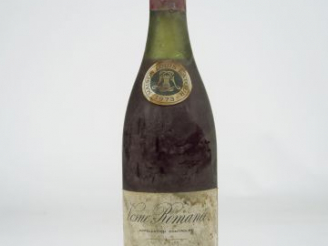 Vente aux enchères 1 BOUTEILLE VOSNE ROMANEE L. LATOUR - 1973 - 4.5 CM/ELA/ES/BS/CAPS TL 