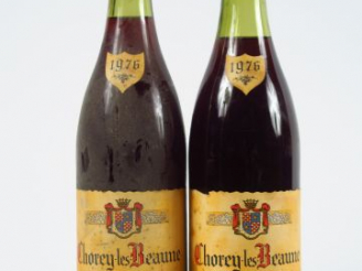 Vente aux enchères 2 BOUTEILLES CHOREY LES BEAUNE M. FRECOURT - 1976 - 2 CM/3,5 CM