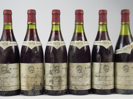 6 BOUTEILLES BOURGOGNE A. RODET - 1978 - 3 à 2 CM/2 à 3 CM/1 à 3,5 CM/