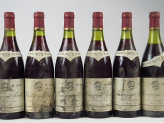 Vente aux enchères 6 BOUTEILLES BOURGOGNE A. RODET - 1978 - 3 à 2 CM/2 à 3 CM/1 à 3,5 CM/
