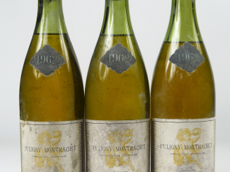 Vente aux enchères 3 BOUTEILLES PULIGNY MONTRACHET ROSSIGNEUX - 1962 - 2 à 4 CM/1 à 5 CM/