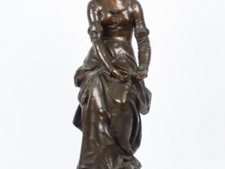Vente aux enchères J. GAUTHERIN "Jeune fille effeuillant une fleur" Sculpture en bronze à