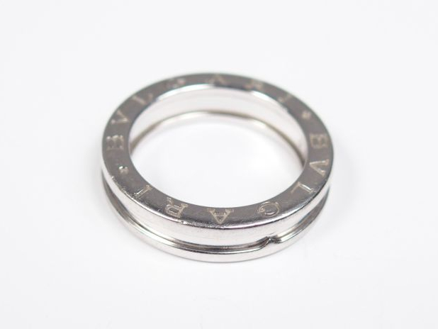 BULGARI. Bague B. ZERO 1, un rang en or blanc. TDD 53 Poids: 6,5gr Eta