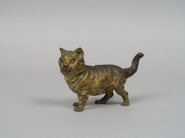 Sujet en bronze polychrome de Vienne 'Chaton' (petit accident à la nai