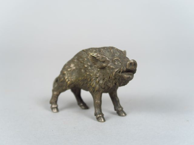 Sujet en bronze 'le sanglier' Dim. 5 x 8,5 cm