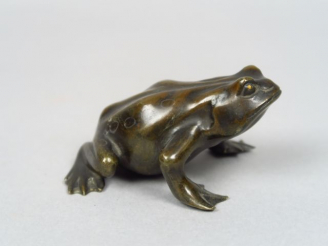 Vente aux enchères Sujet en bronze 'Crapaud' Dim. 5 x 7 cm