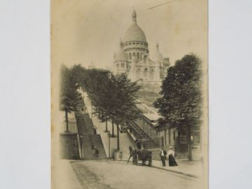 Album "Paris-Montmartre" comprenant environ 399 cartes postales
