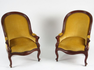 Vente aux enchères Paire de fauteuils crapaud gondole Napoléon III en acajou mouluré, gar