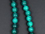 Vente aux enchères Collier de perles en malachite. 60cm