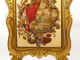 Vente aux enchères Ecran de chaleur XIXème de style Louis XV en bois et stuc doré à décor