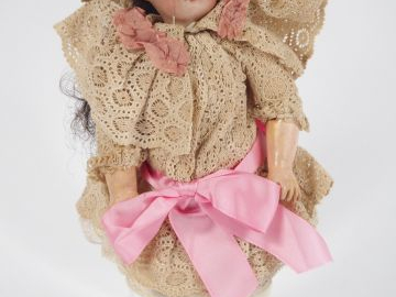 Petite poupée hybride corps de bébé Steiner marqué Le Petit Parisien, 