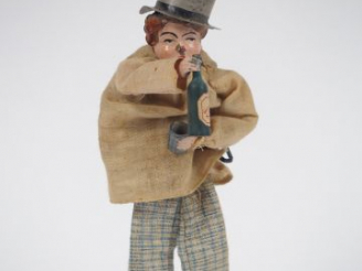 Vente aux enchères Petit automate mécanique Fernand Martin 'Le pochar', à restaurer