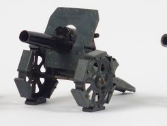 Vente aux enchères Lot de 3 canons jouets dont un en aluminium et 2 en tôle dont un en ét
