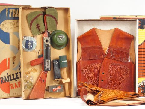 Lot de 2 panoplies pour enfant 'Mitraillette rafale' et 'cowboy' en bo