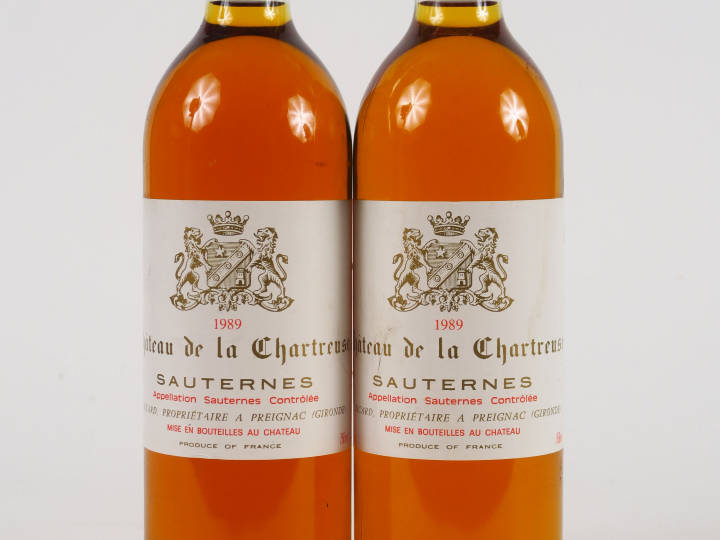 2 BOUTEILLES CHÂTEAU DE LA CHARTREUSE SAUTERNES - 1989 - BG+