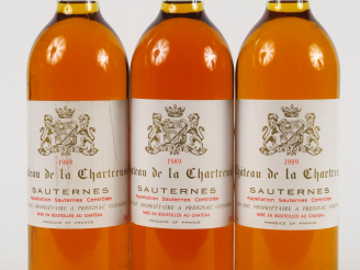 Vente aux enchères 3 BOUTEILLES CHÂTEAU DE LA CHARTREUSE SAUTERNES - 1989 - BG+