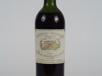 Vente aux enchères 1 BOUTEILLE CHÂTEAU MARGAUX 1er GCC MARGAUX - 1949 - MEP/BEP