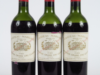 Vente aux enchères 3 BOUTEILLES CHÂTEAU MARGAUX 1er GCC MARGAUX - 1949 - 2 BEP/1 MEP-BEP/