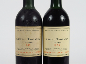 Vente aux enchères 2 BOUTEILLES CHÂTEAU TROTANOY POMEROL - 1955 - LB/1 CAPS TLA
