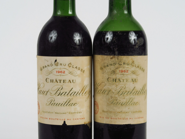 2 BOUTEILLES CHÂTEAU HAUT BATAILLEY GCC PAUILLAC - 1962 - 1 BG/1 BEP/E