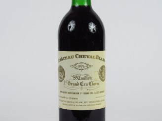 Vente aux enchères 1 BOUTEILLE CHÂTEAU CHEVAL BLANC 1er GCC ST EMILION - 1976 - BG/CAPS L