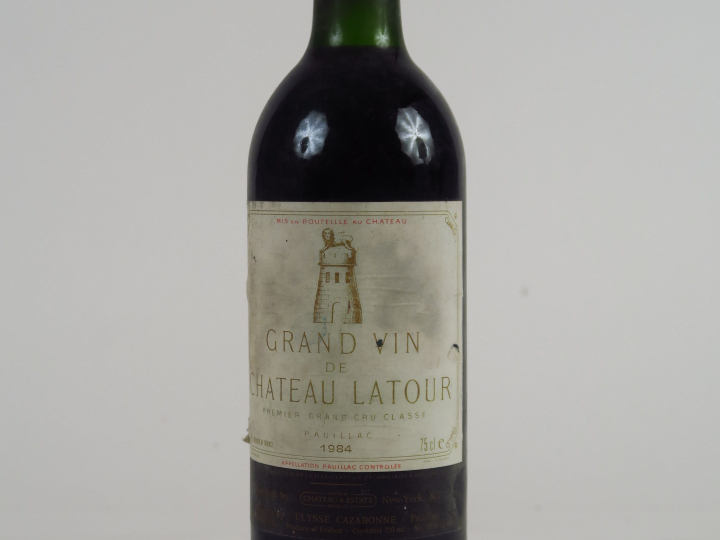 1 BOUTEILLE CHÂTEAU LATOUR 1er GCC PAUILLAC - 1984 - BG/EF