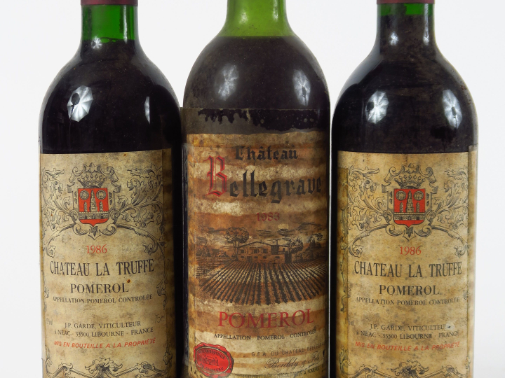 3 BOUTEILLES POMEROL : 2 CHÂTEAU LA TRUFFE 1986 ES - 1 CHÂTEAU BELLEGR