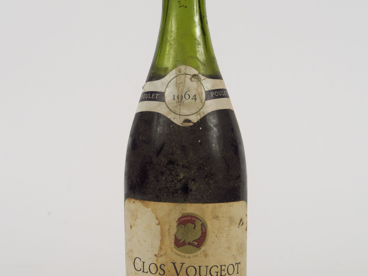 1 BOUTEILLE CLOS VOUGEOT POULET PÈRE   FILS - 1964 - 6 CM/ET