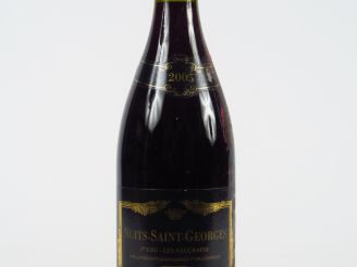 Vente aux enchères 1 BOUTEILLE NUITS ST GEORGES 1er CRU 'LES VAUCRAINS' D. LAURENT - 2005