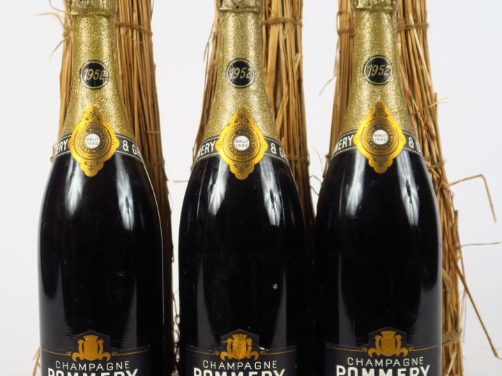 3 BOUTEILLES CHAMPAGNE POMMERY - 1952 - BONS NIVEAUX