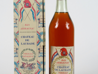 Vente aux enchères 1 BOUTEILLE BAS ARMAGNAC CHÂTEAU DE LAUBADE 'VIEILLE RESERVE' - COFFRE